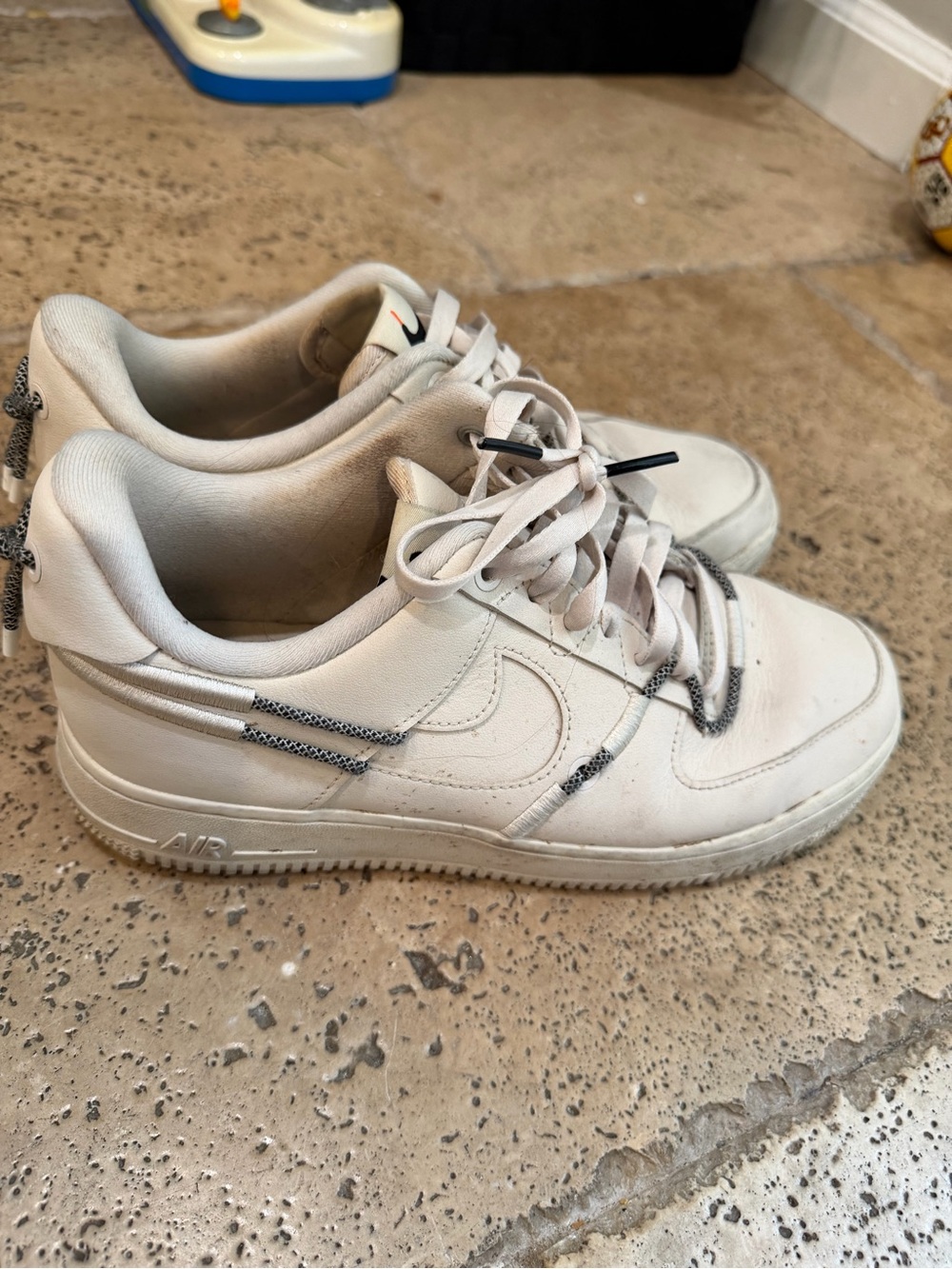 Nike Low-Top Sneakers in Off-White with Black Accents